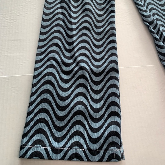 NWT Psychedelic Black & Blue Ragged Jeans Urban Outfitters Size 26 - Picture 12 of 15